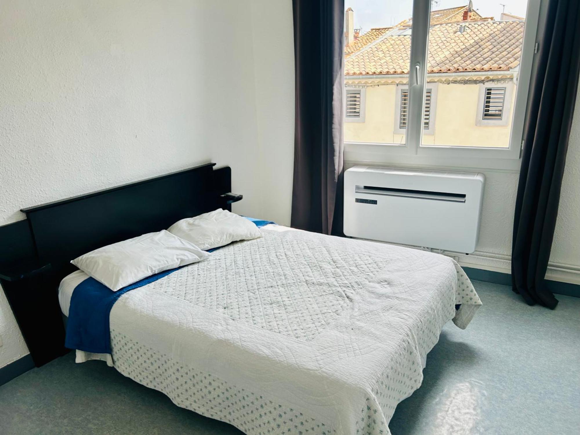 Hotel L'Acropole Nissan-lez-Enserune Exteriör bild